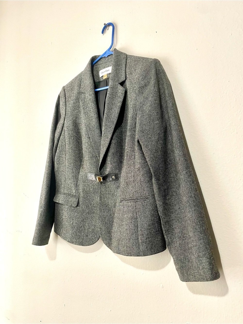 Calvin Klein Gray Tweed Notch-Lapel Blazer with Decorative Buckle Size 14P - Picture 2 of 6